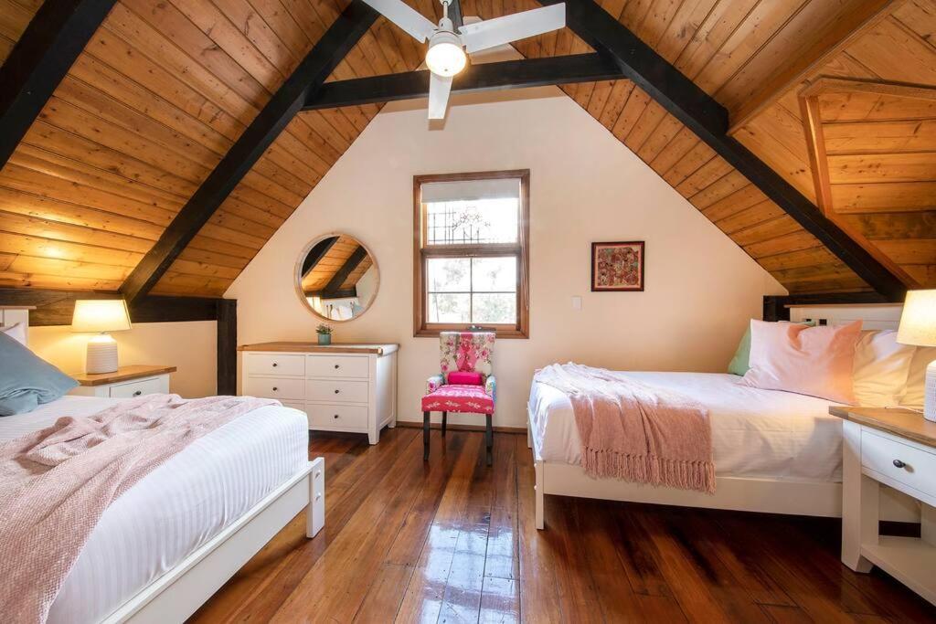 Willunga Cottage- Sleeps 6 Pool Екстериор снимка
