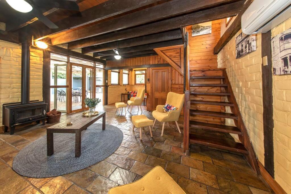Willunga Cottage- Sleeps 6 Pool Екстериор снимка