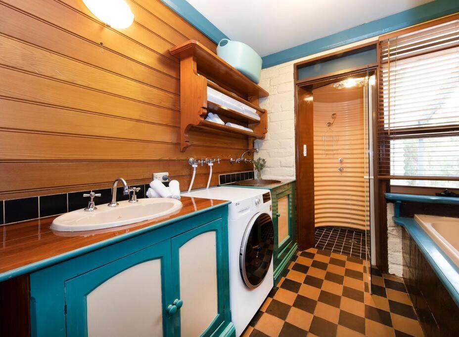 Willunga Cottage- Sleeps 6 Pool Екстериор снимка