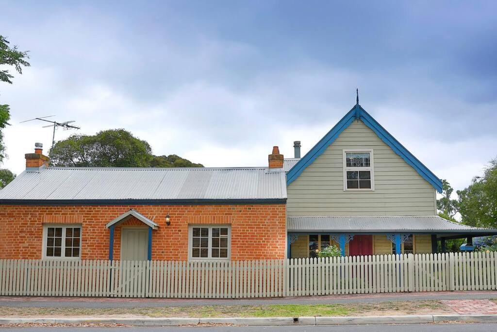 Willunga Cottage- Sleeps 6 Pool Екстериор снимка