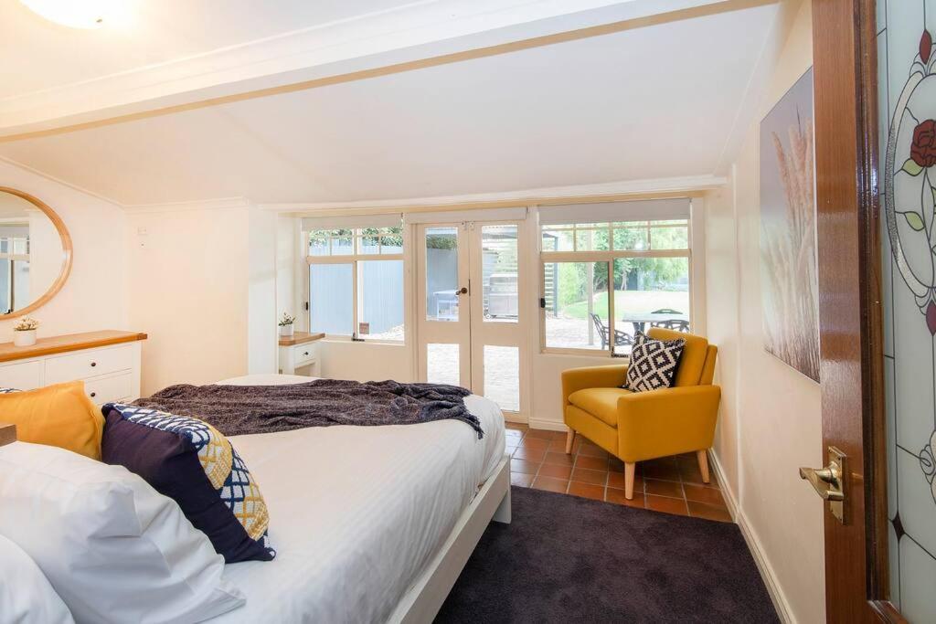 Willunga Cottage- Sleeps 6 Pool Екстериор снимка