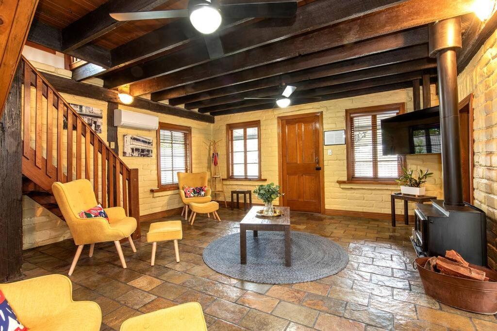 Willunga Cottage- Sleeps 6 Pool Екстериор снимка