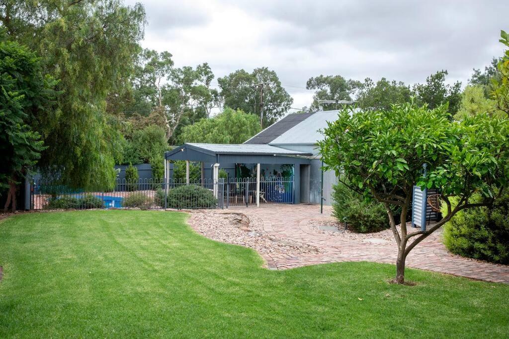 Willunga Cottage- Sleeps 6 Pool Екстериор снимка